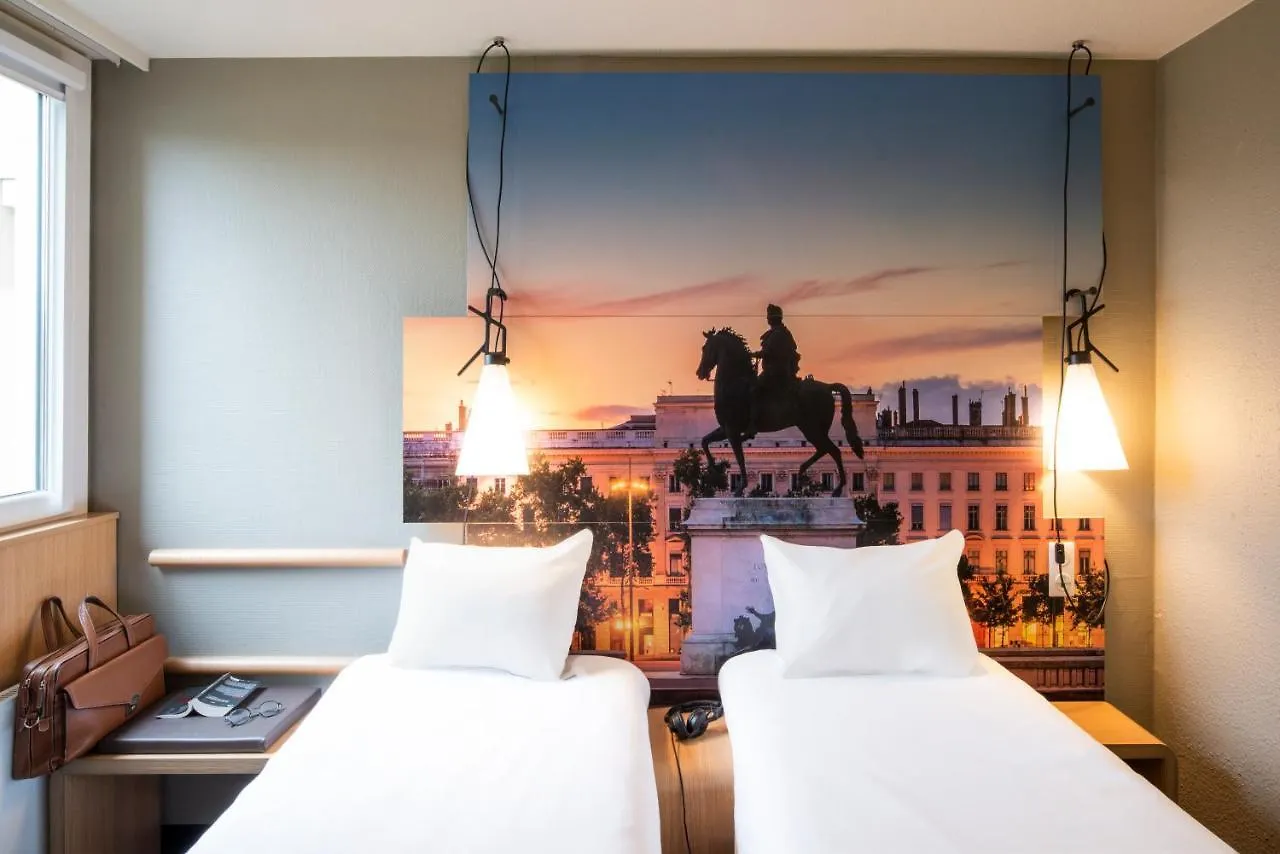 ibis Lyon Gerland Merieux 3*,  France